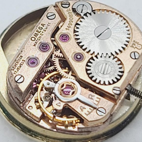 OMEGA  Gold Plated 1950's-1960"S Ladies Vintage 18k Watch - Picture 10 of 13